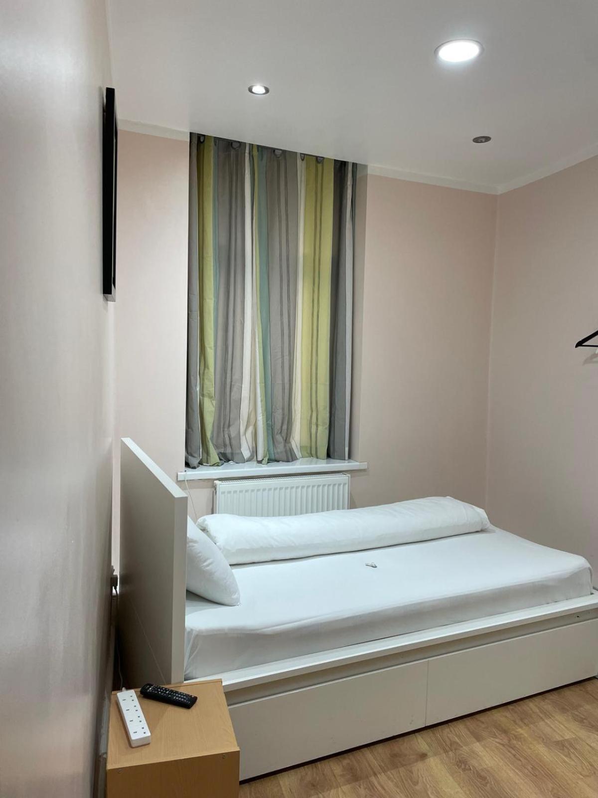 Accommodation Plus Londres Extérieur photo